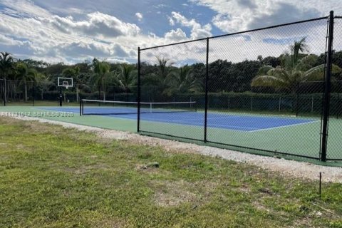 Villa ou maison à vendre à Miami, Floride: 5 chambres, 371.24 m2 № 2086056 - photo 27