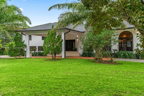 Villa ou maison à vendre à Miami, Floride: 5 chambres, 371.24 m2 № 2086056 - photo 28