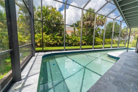 Villa ou maison à louer à Longboat Key, Floride: 3 chambres, 194.26 m2 № 2110237 - photo 4
