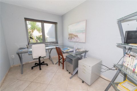 Villa ou maison à louer à Longboat Key, Floride: 3 chambres, 194.26 m2 № 2110237 - photo 23