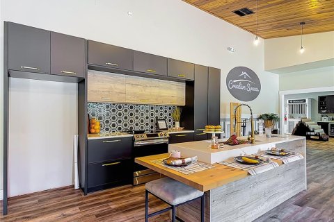 Immobilier commercial à vendre à Deltona, Floride: 650.32 m2 № 1720541 - photo 19