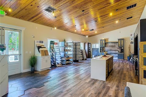 Immobilier commercial à vendre à Deltona, Floride: 650.32 m2 № 1720541 - photo 13