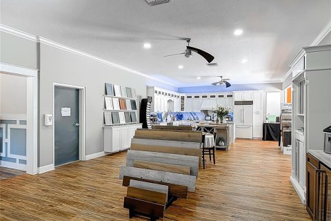 Immobilier commercial à vendre à Deltona, Floride: 650.32 m2 № 1720541 - photo 24