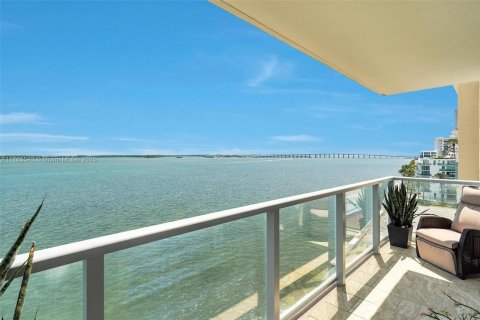 Condo in Miami, Florida, 2 bedrooms  № 1696630 - photo 4