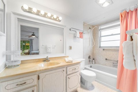 Купить кондоминиум в Дирфилд-Бич, Флорида 4 комнаты, 92.9м2, № 2145980 - фото 15