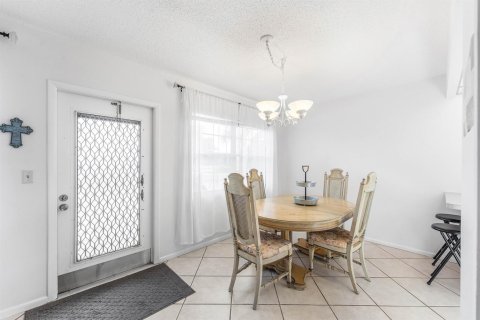 Купить кондоминиум в Дирфилд-Бич, Флорида 4 комнаты, 92.9м2, № 2145980 - фото 4