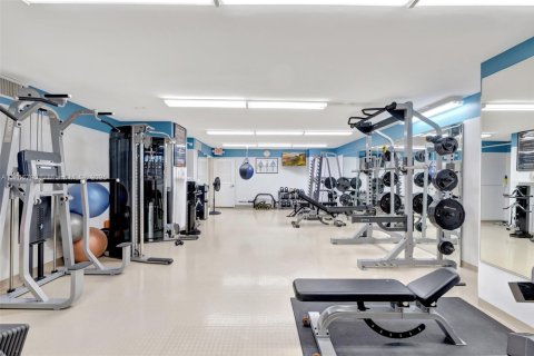 Condo in Fort Lauderdale, Florida, 2 bedrooms  № 1695519 - photo 10