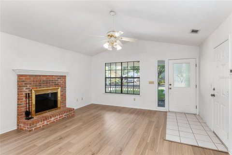 House in Gainesville, Florida 3 bedrooms, 108.88 sq.m. № 1785123 - photo 8