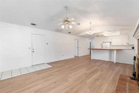 House in Gainesville, Florida 3 bedrooms, 108.88 sq.m. № 1785123 - photo 9