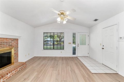 House in Gainesville, Florida 3 bedrooms, 108.88 sq.m. № 1785123 - photo 6