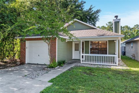 House in Gainesville, Florida 3 bedrooms, 108.88 sq.m. № 1785123 - photo 1