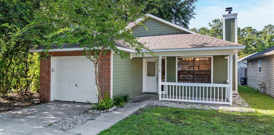 House in Gainesville, Florida 3 bedrooms, 108.88 sq.m. № 1785123