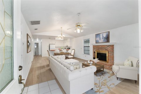 House in Gainesville, Florida 3 bedrooms, 108.88 sq.m. № 1785123 - photo 4