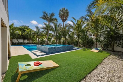 Casa en venta en Holmes Beach, Florida, 4 dormitorios, 304.16 m2 № 2238205 - foto 4