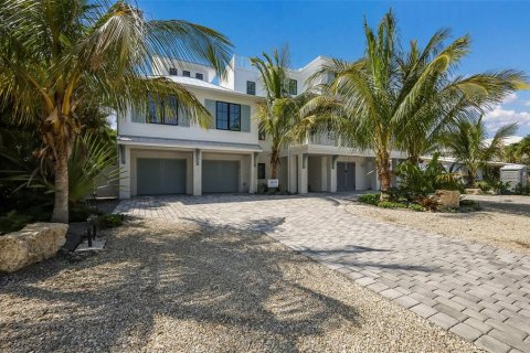 Casa en venta en Holmes Beach, Florida, 4 dormitorios, 304.16 m2 № 2238205 - foto 12