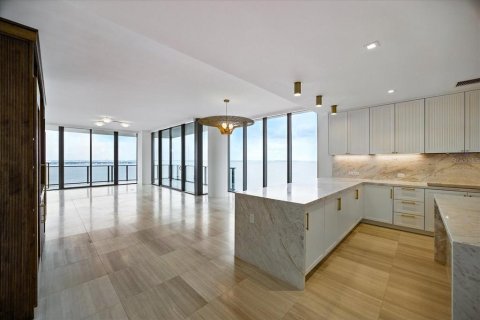 Condo in Tampa, Florida, 3 bedrooms  № 1868832 - photo 9