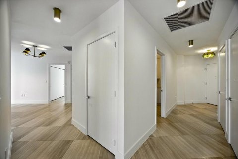 Condo in Tampa, Florida, 3 bedrooms  № 1868832 - photo 19