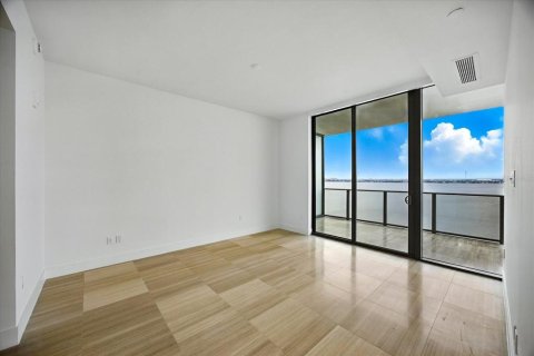 Condo in Tampa, Florida, 3 bedrooms  № 1868832 - photo 25