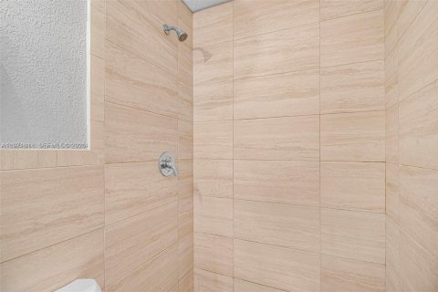 House in Homestead, Florida 5 bedrooms, 102.19 sq.m. № 2038575 - photo 11