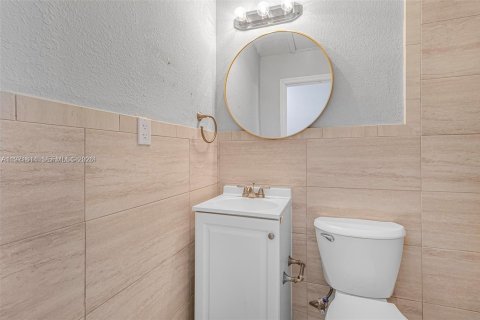 House in Homestead, Florida 5 bedrooms, 102.19 sq.m. № 2038575 - photo 10