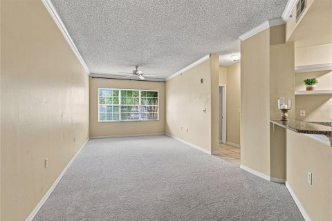 Condo in Sarasota, Florida, 1 bedroom № 2203909 - photo 4