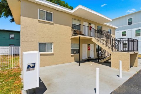 Apartment in Saint Petersburg, Florida 2 bedrooms, 58.06 sq.m. № 2166215 - photo 3