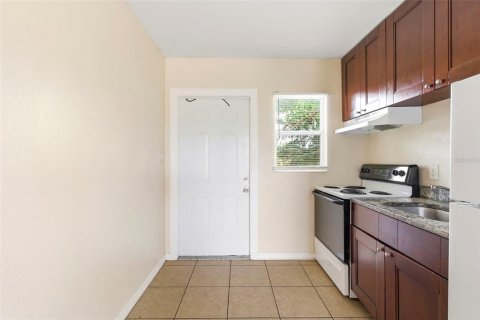 Apartment in Saint Petersburg, Florida 2 bedrooms, 58.06 sq.m. № 2166215 - photo 10