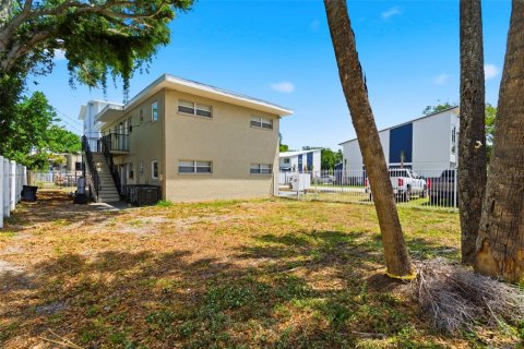 Apartment in Saint Petersburg, Florida 2 bedrooms, 58.06 sq.m. № 2166215 - photo 26