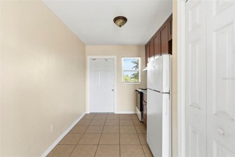 Apartment in Saint Petersburg, Florida 2 bedrooms, 58.06 sq.m. № 2166215 - photo 11