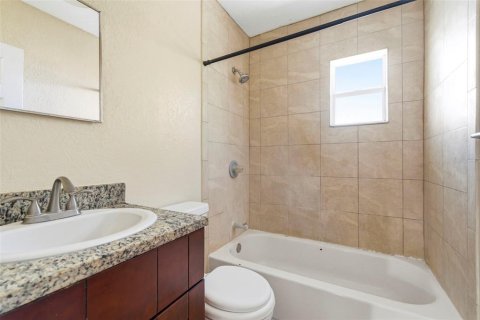 Apartment in Saint Petersburg, Florida 2 bedrooms, 58.06 sq.m. № 2166215 - photo 21