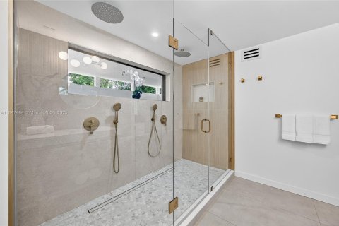 Casa en venta en Palmetto Bay, Florida, 6 dormitorios, 305.28 m2 № 1847675 - foto 26