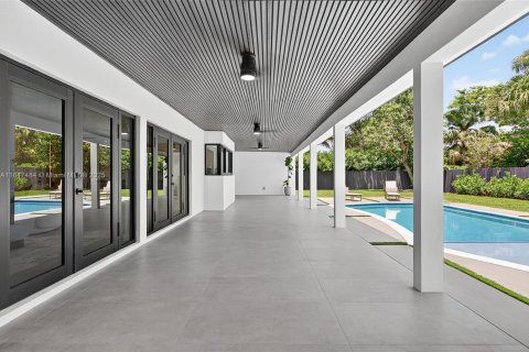 Casa en venta en Palmetto Bay, Florida, 6 dormitorios, 305.28 m2 № 1847675 - foto 5