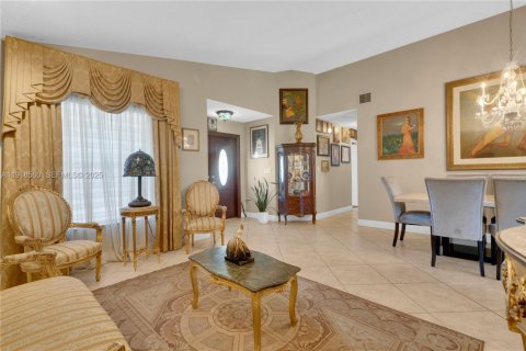 Casa en venta en Miami, Florida, 3 dormitorios, 161 m2 № 1976864 - foto 5