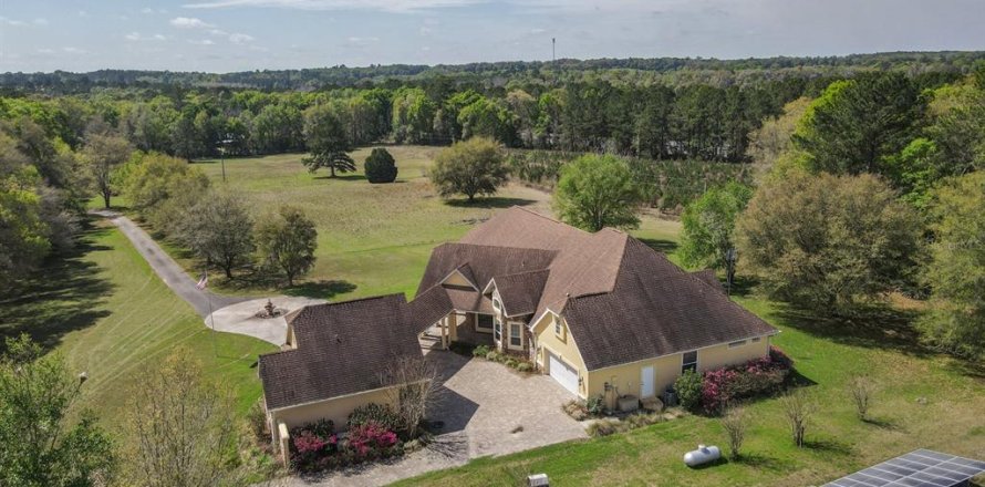 Casa en Alachua, Florida 4 dormitorios, 320.88 m2 № 884724