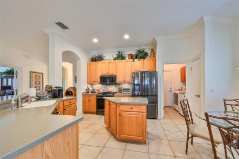 House in Sun City Center, Florida 2 bedrooms, 175.12 sq.m. № 1444438 - photo 8