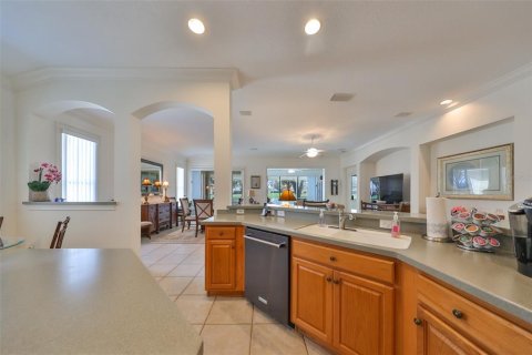 House in Sun City Center, Florida 2 bedrooms, 175.12 sq.m. № 1444438 - photo 10