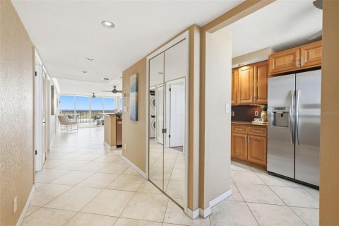Condominio en venta en Saint Pete Beach, Florida, 2 dormitorios, 121.7 m2 № 2222485 - foto 9