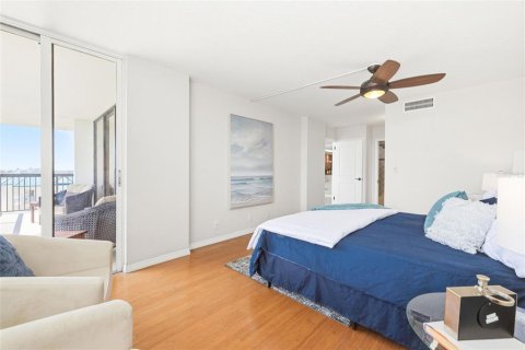 Condominio en venta en Saint Pete Beach, Florida, 2 dormitorios, 121.7 m2 № 2222485 - foto 5