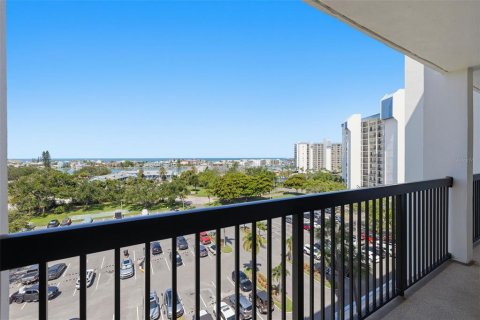 Condominio en venta en Saint Pete Beach, Florida, 2 dormitorios, 121.7 m2 № 2222485 - foto 27