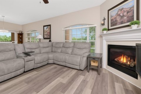 Townhouse in New Port Richey, Florida 3 bedrooms, 233.18 sq.m. № 1813435 - photo 11
