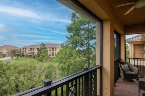 Townhouse in New Port Richey, Florida 3 bedrooms, 233.18 sq.m. № 1813435 - photo 24