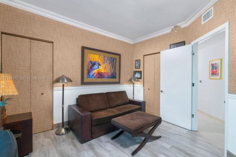 Снять в аренду кондоминиум в Майами-Бич, Флорида 3 спальни, 217.39м2, № 1987030 - фото 23