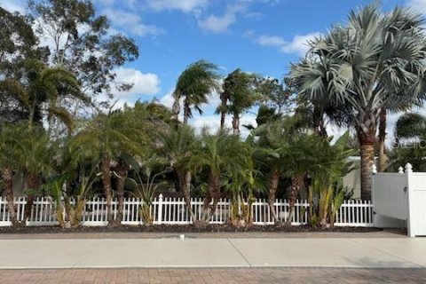 Terreno en venta en Lutz, Florida № 2099306 - foto 3