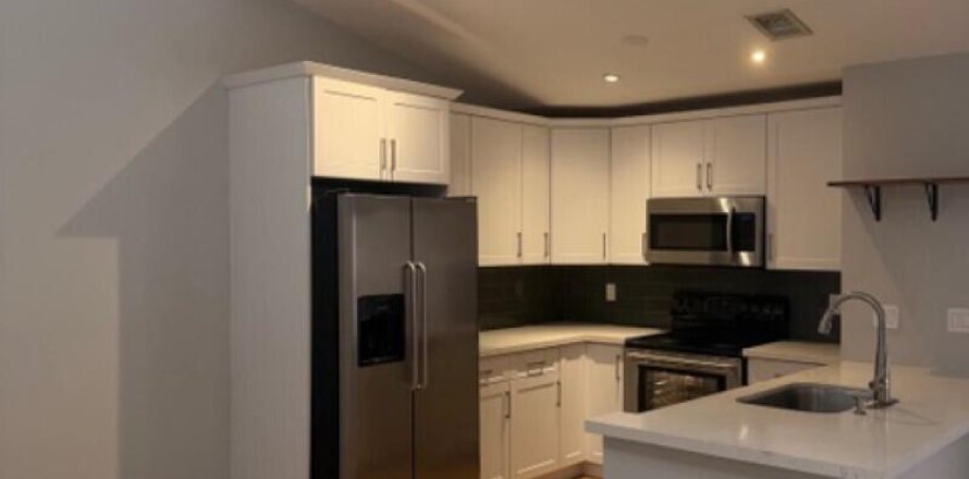 Condo in Oakland Park, Florida, 3 bedrooms № 2193048
