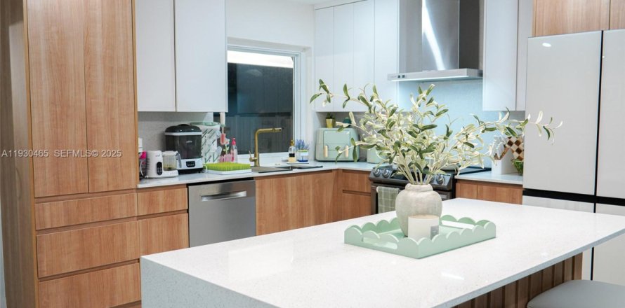 Дом в Корал-Спрингс, Флорида 3 спальни, 127.65м2 № 1989251