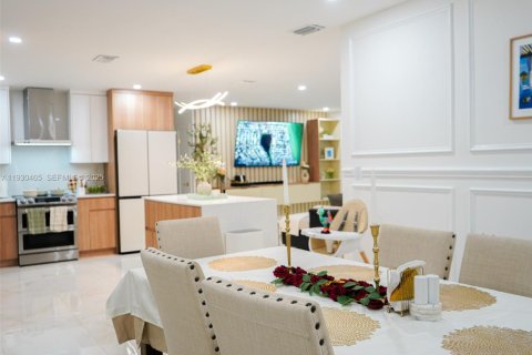 Снять в аренду виллу или дом в Корал-Спрингс, Флорида 3 спальни, 127.65м2, № 1989251 - фото 27