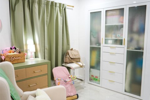 Снять в аренду виллу или дом в Корал-Спрингс, Флорида 3 спальни, 127.65м2, № 1989251 - фото 17