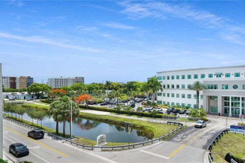 Condo in Doral, Florida, 3 bedrooms  № 1753136 - photo 30