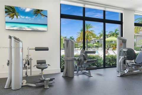 Condo in Doral, Florida, 3 bedrooms  № 1753136 - photo 25