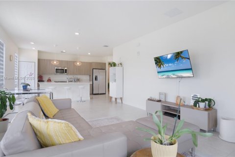 Condo in Doral, Florida, 3 bedrooms  № 1753136 - photo 4